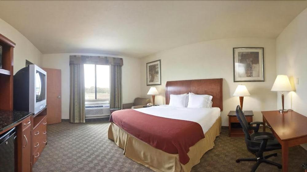 Holiday Inn Express Hotel And Suites Fairfield-North By Ihg Kültér fotó