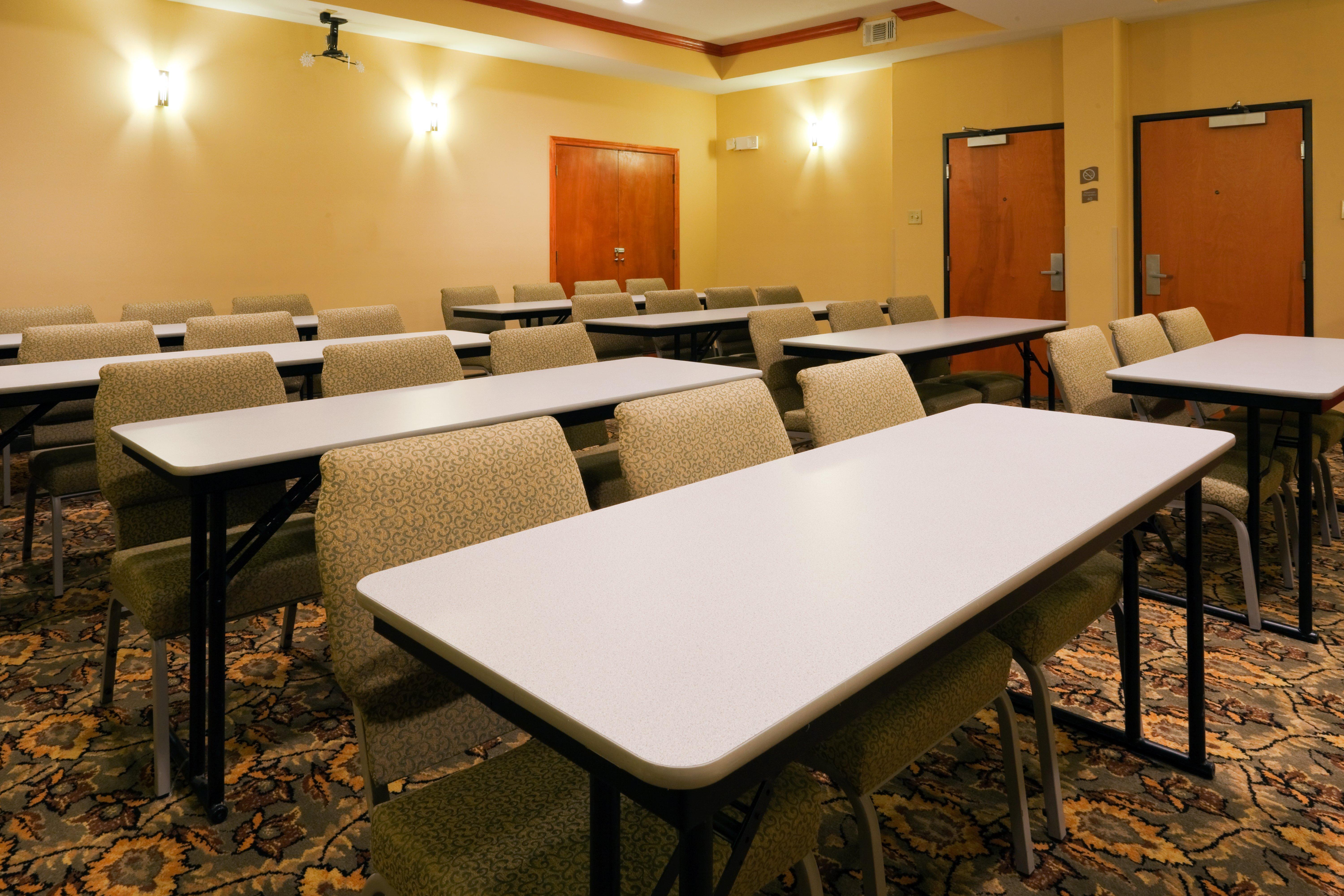 Holiday Inn Express Hotel And Suites Fairfield-North By Ihg Kültér fotó