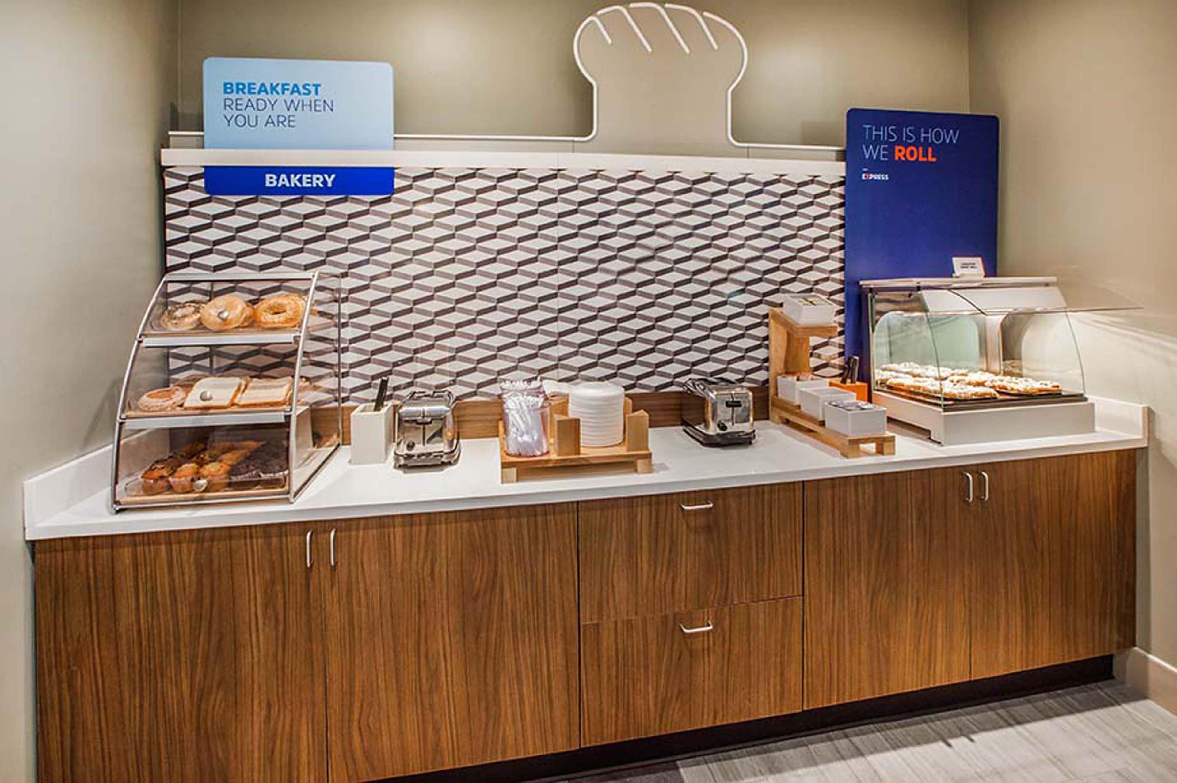 Holiday Inn Express Hotel And Suites Fairfield-North By Ihg Kültér fotó