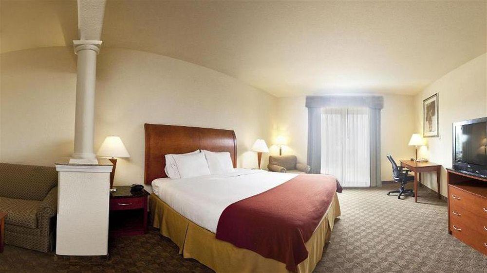 Holiday Inn Express Hotel And Suites Fairfield-North By Ihg Kültér fotó